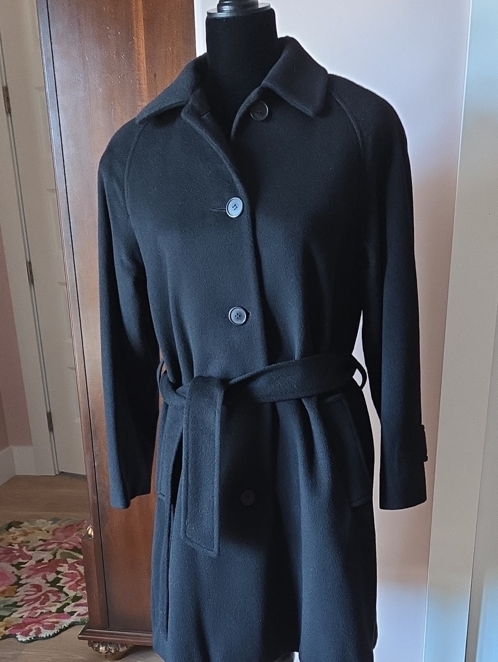 Albert Nipon Classic Black Belted Women's Coat Size 4 Wool Cashmere Blend